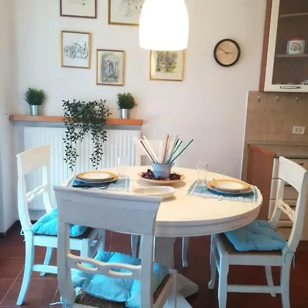 Apartment Alloggio Topazio *